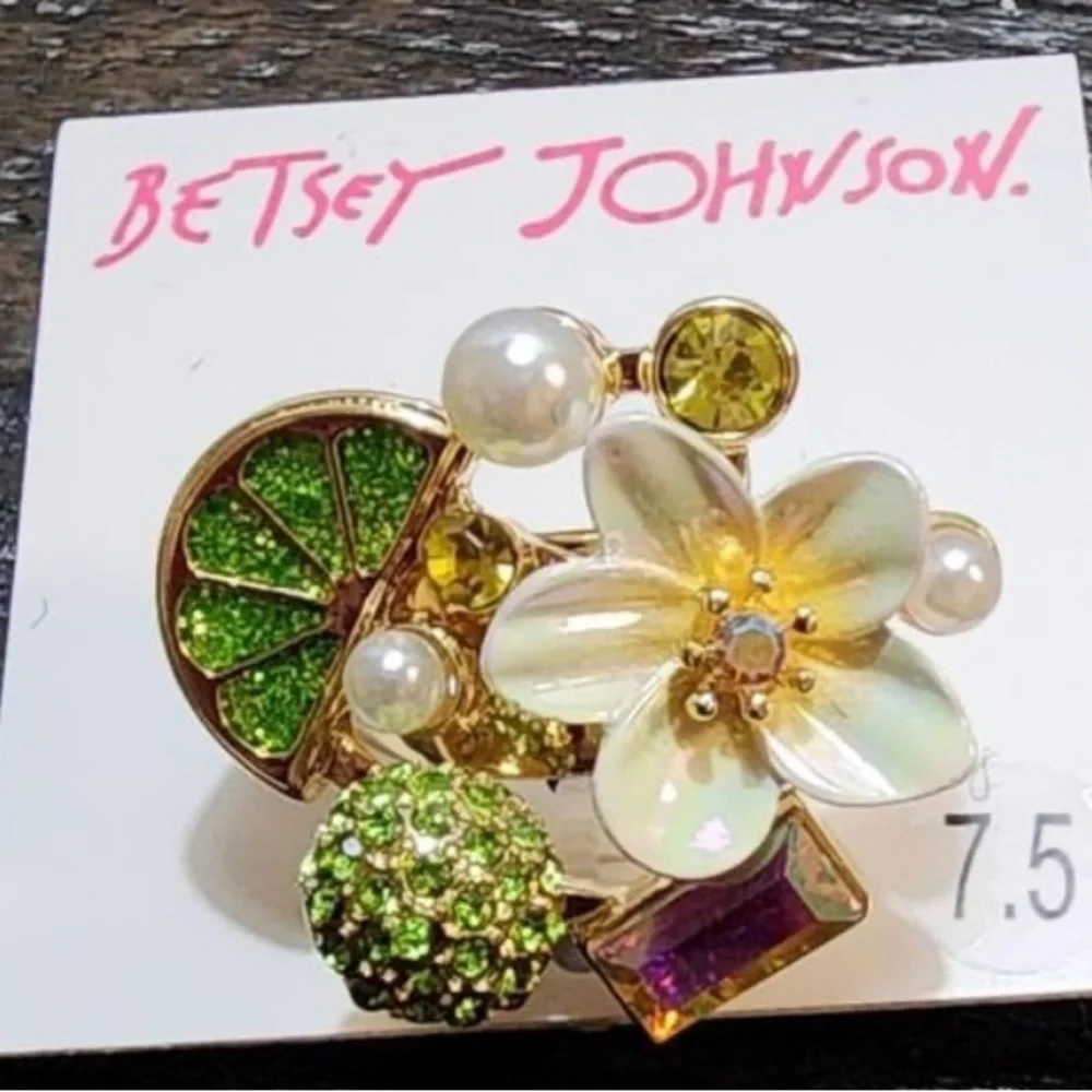 BETSEY JOHNSON Brunch-Themed Flower Blossom & AB Crystals Ring Size 7.5 NEW NWT - Picture 4 of 5